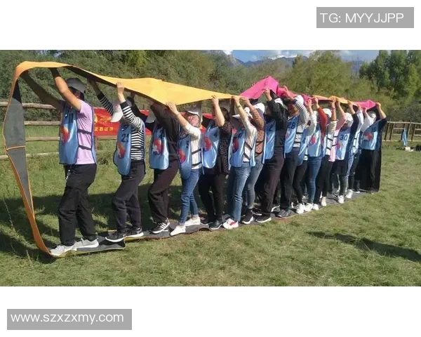 重庆足球队逆袭之路揭秘大师赛特别报道展现拼搏精神与团队力量